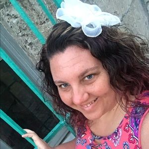 Meet your Posher, Christy